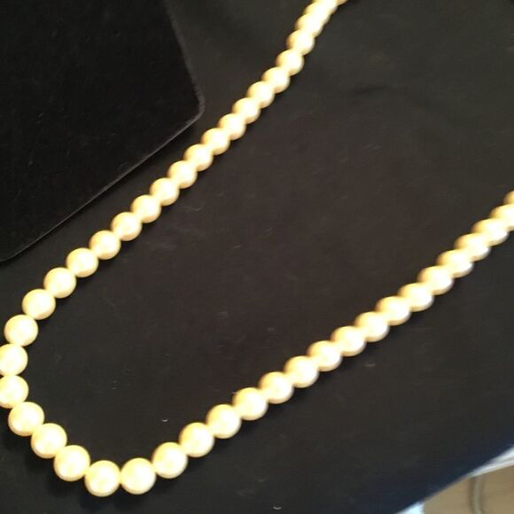 Single Strand Cream Colored Faux Pearls - Picture 3 of 6